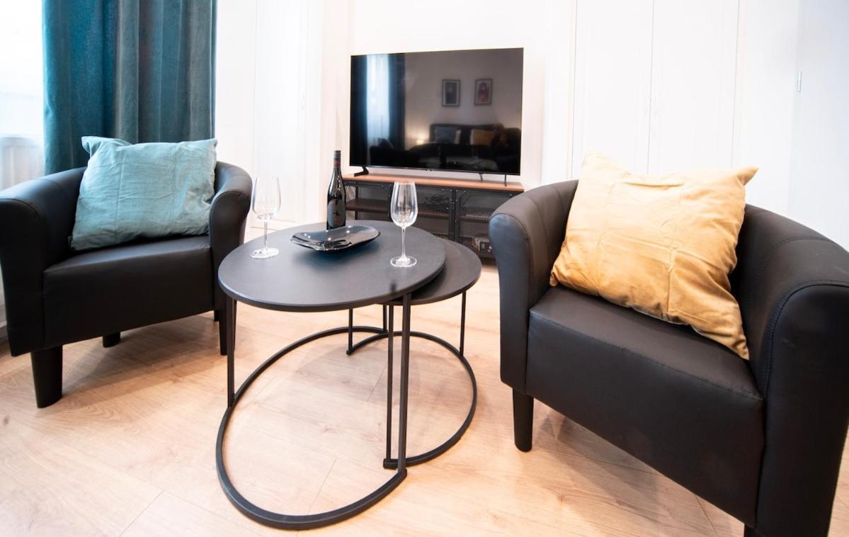 Petit Pearl - 2 People, Wifi, Tv, Ac