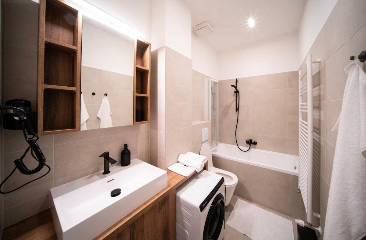 Petit Pearl - 2 People, Wifi, Tv, Ac *