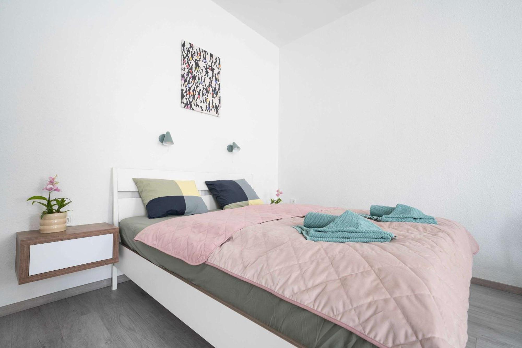 Canvas 2 Bedrooms K13 *
