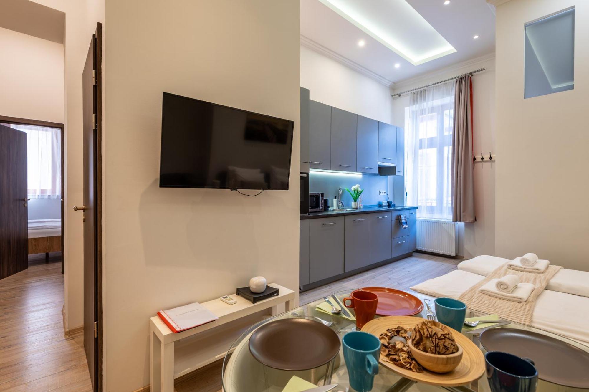 Center Paulay Ede Street 1br Apartamento *