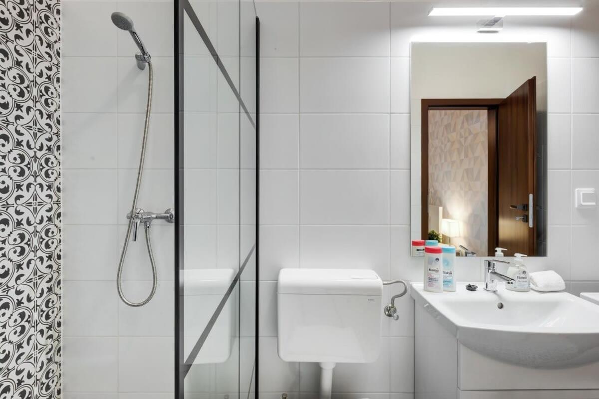 Modern New & Apartman