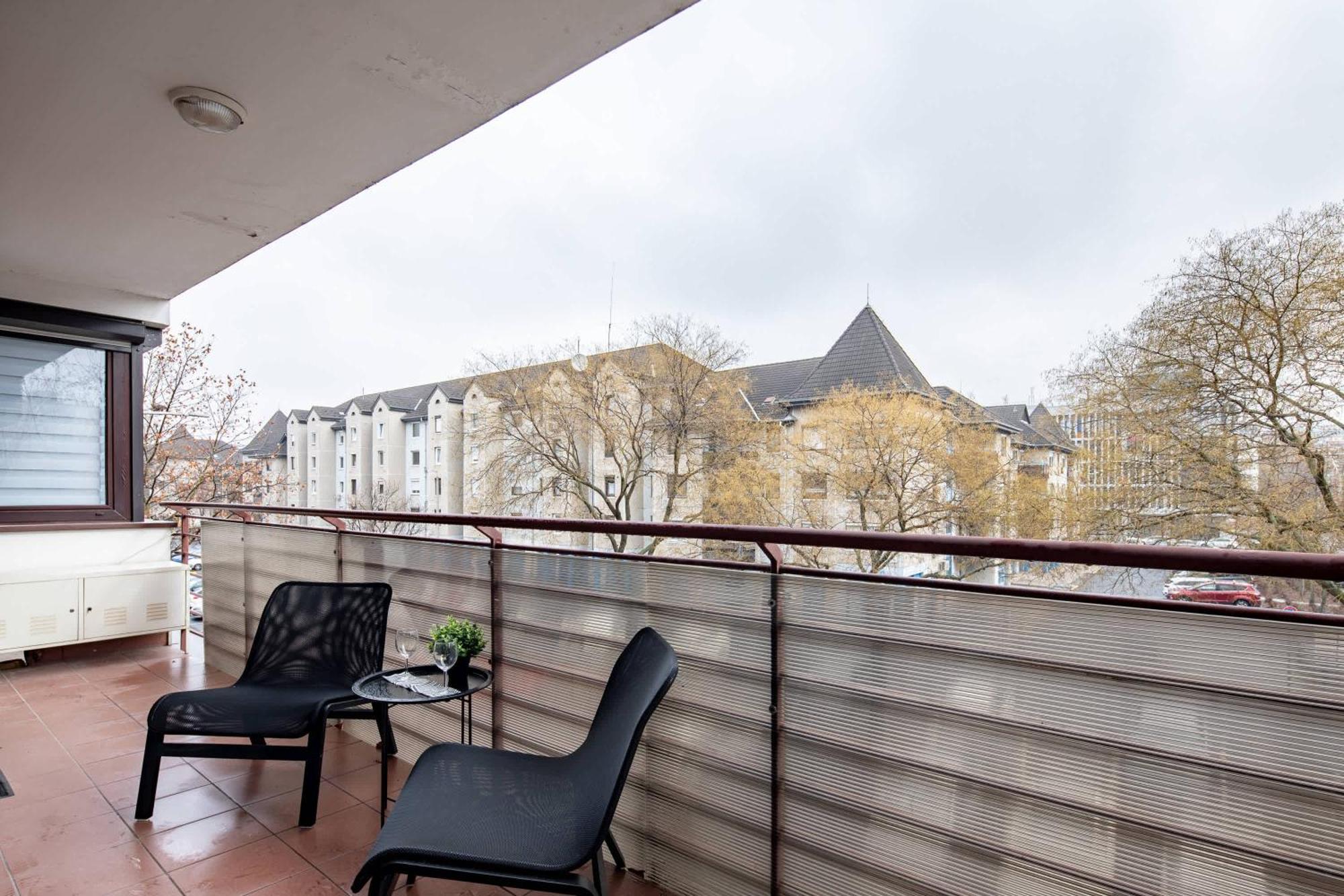 Balcony - - Spacious - Sunny *