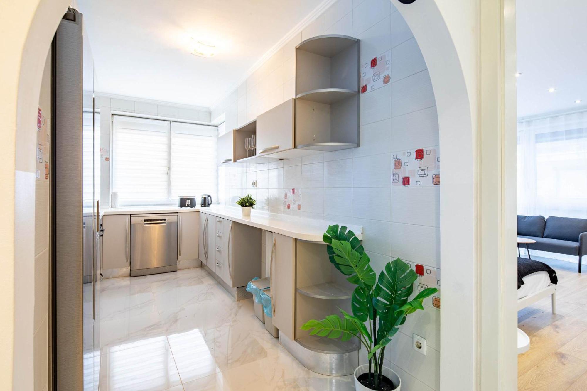 Apartment Balcony - - Spacious - Sunny