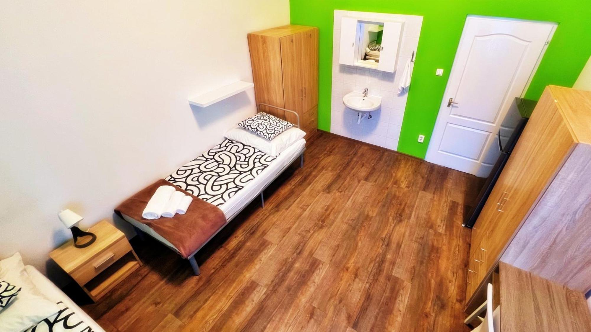 Hostel Bebudgetrooms *