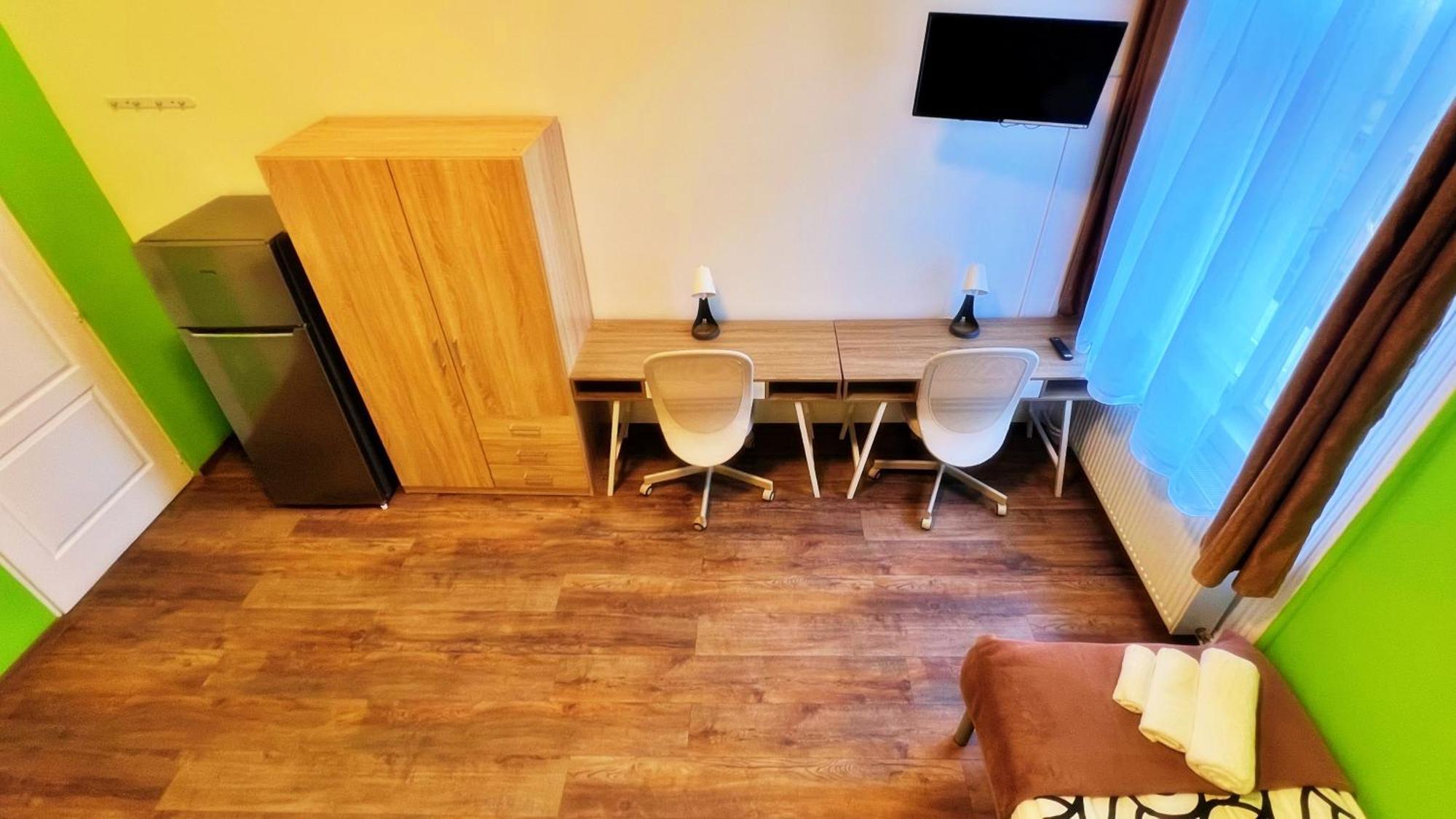 Bebudgetrooms Hostel