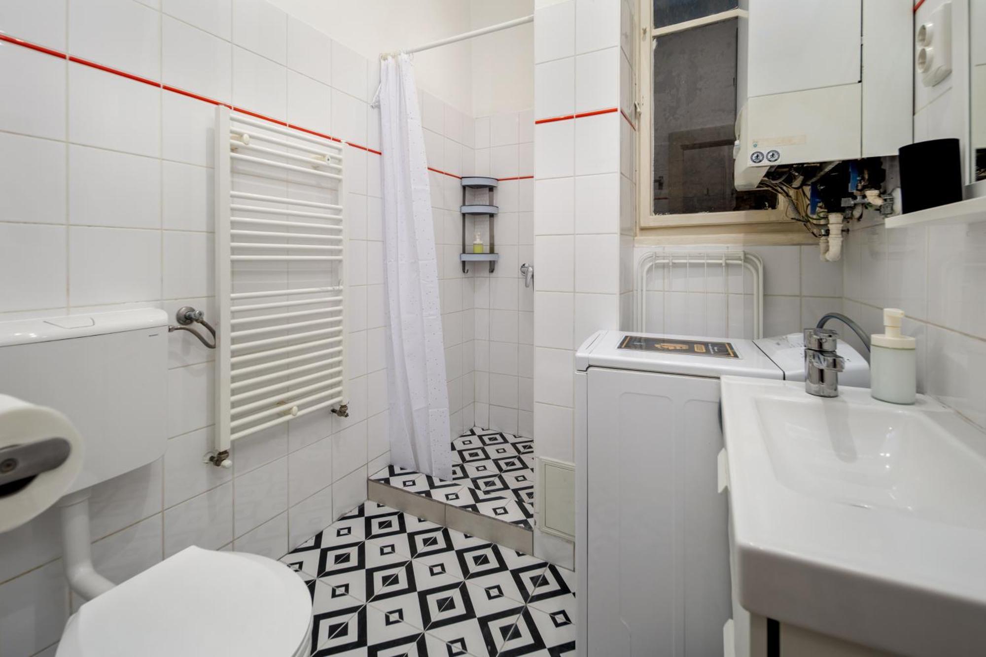 Stylish&spacious ! Location Kazincy Netflix Apartamento *