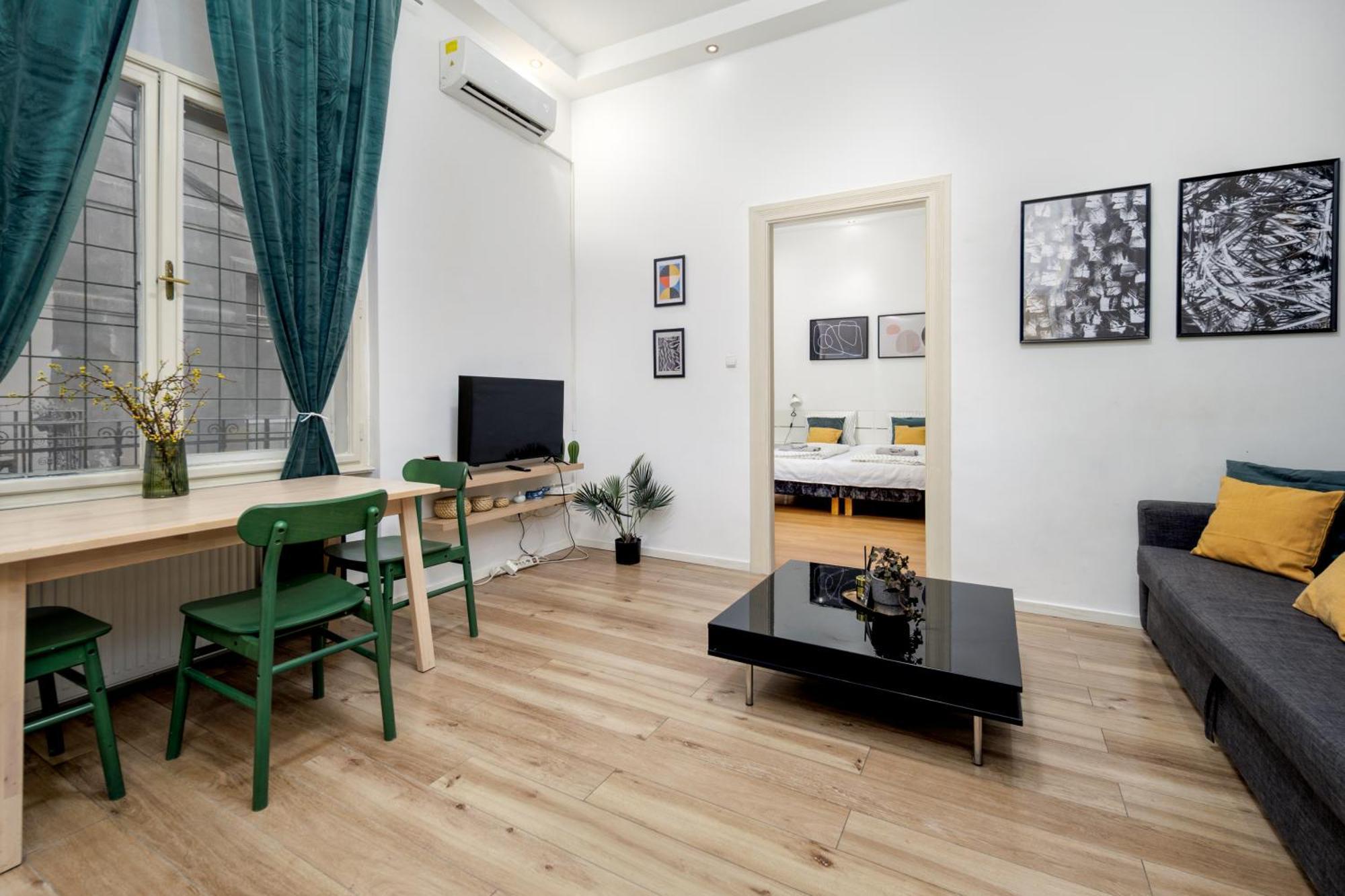 Stylish&spacious ! Location Kazincy Netflix Apartamento