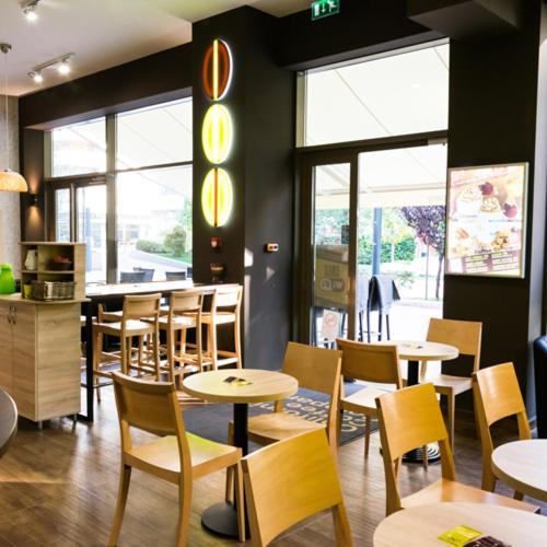 Corvin Royal - Breakfast Available Budapešť