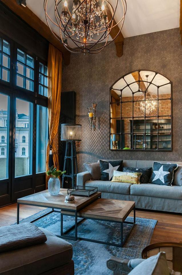 Apartment Luxury Brick & Bliss Loft On Iconic Square *