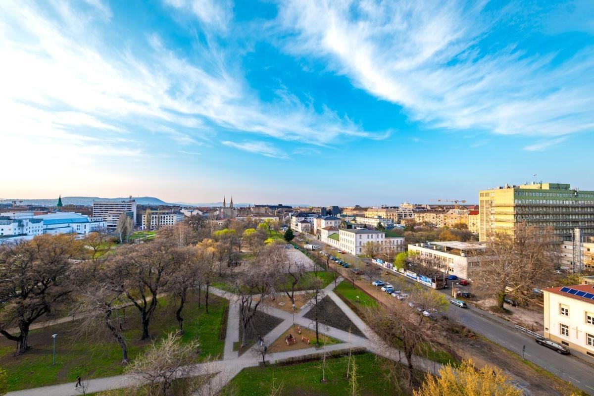 The Hungarian Park Apartmán *