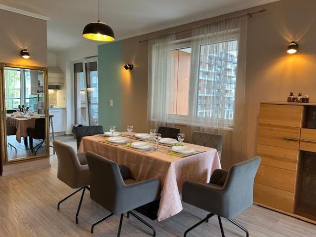 Apartman Luxurious Bob With Private Parking