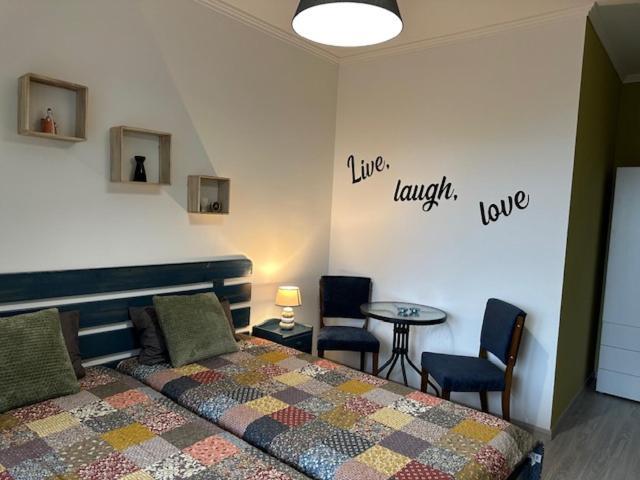 Luxurious Bob With Private Parking Apartman *