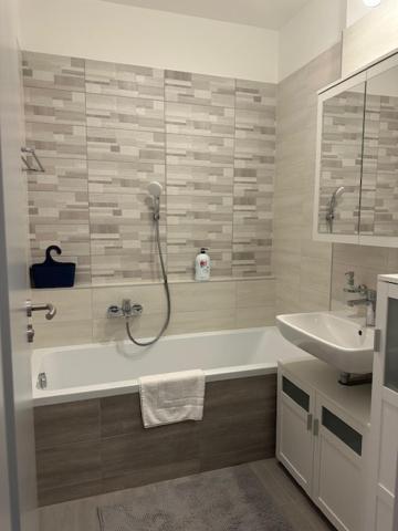 Luxurious Bob With Private Parking Apartman *