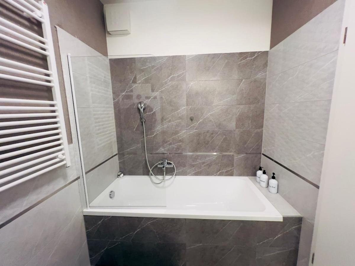 Apartamento Karzo Lu 206 Free Garage Budapest