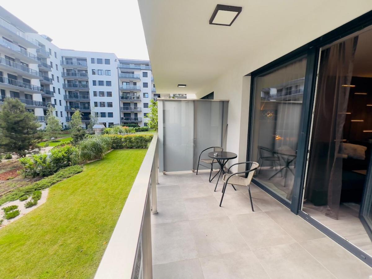 Karzo Lu 203 Free Garage Apartment *