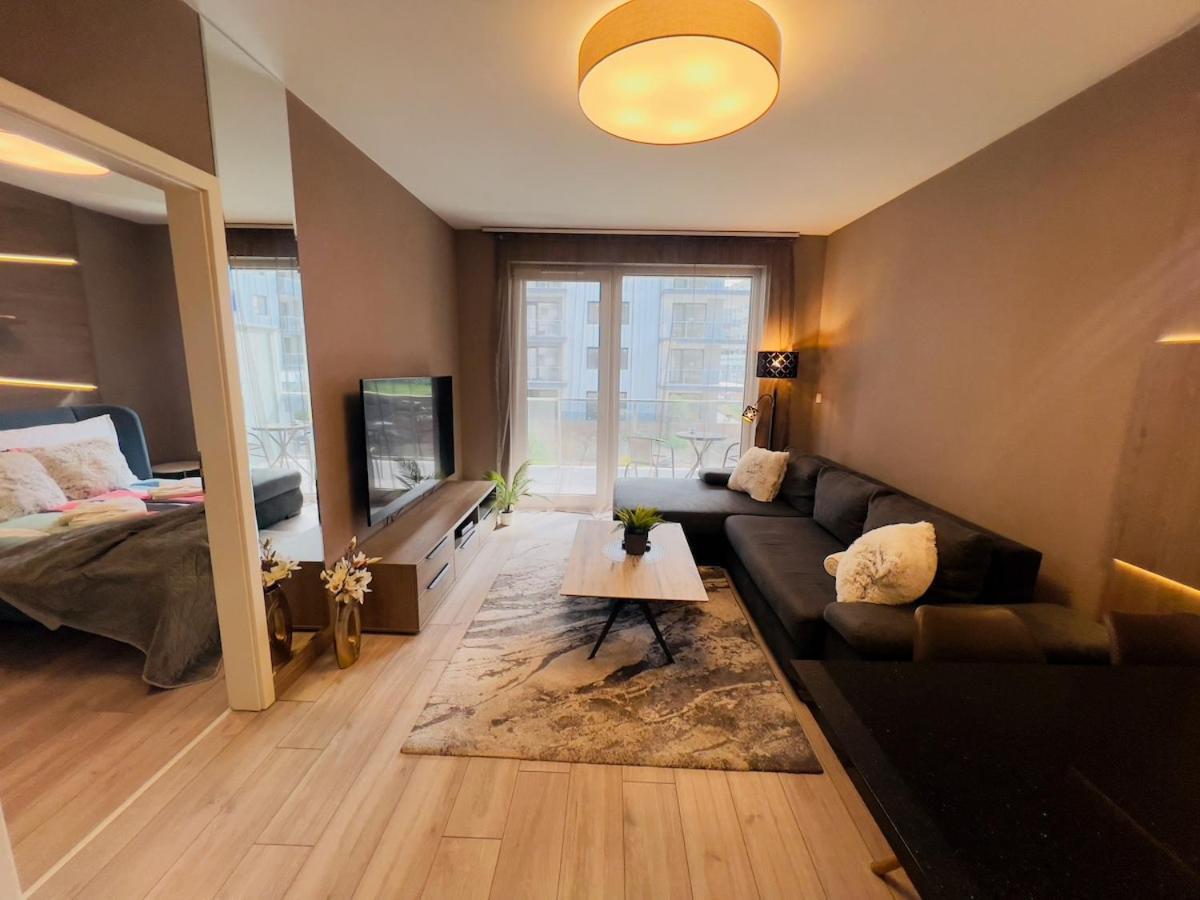 Karzo Lu 203 Free Garage Apartment