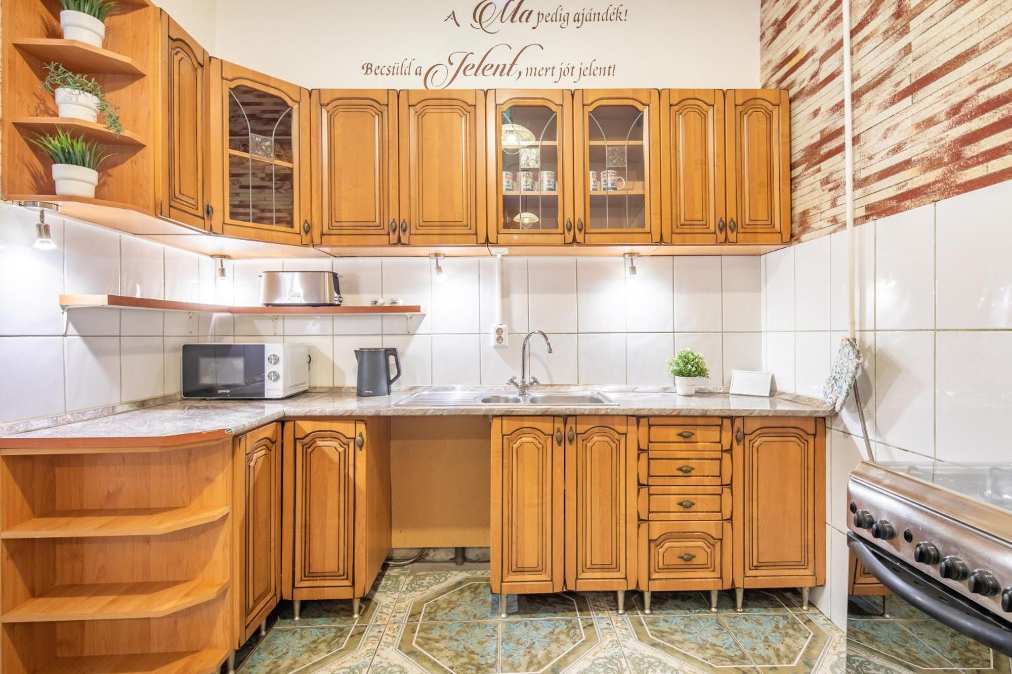 Metropolitan Retreat Blaha Square Budapest