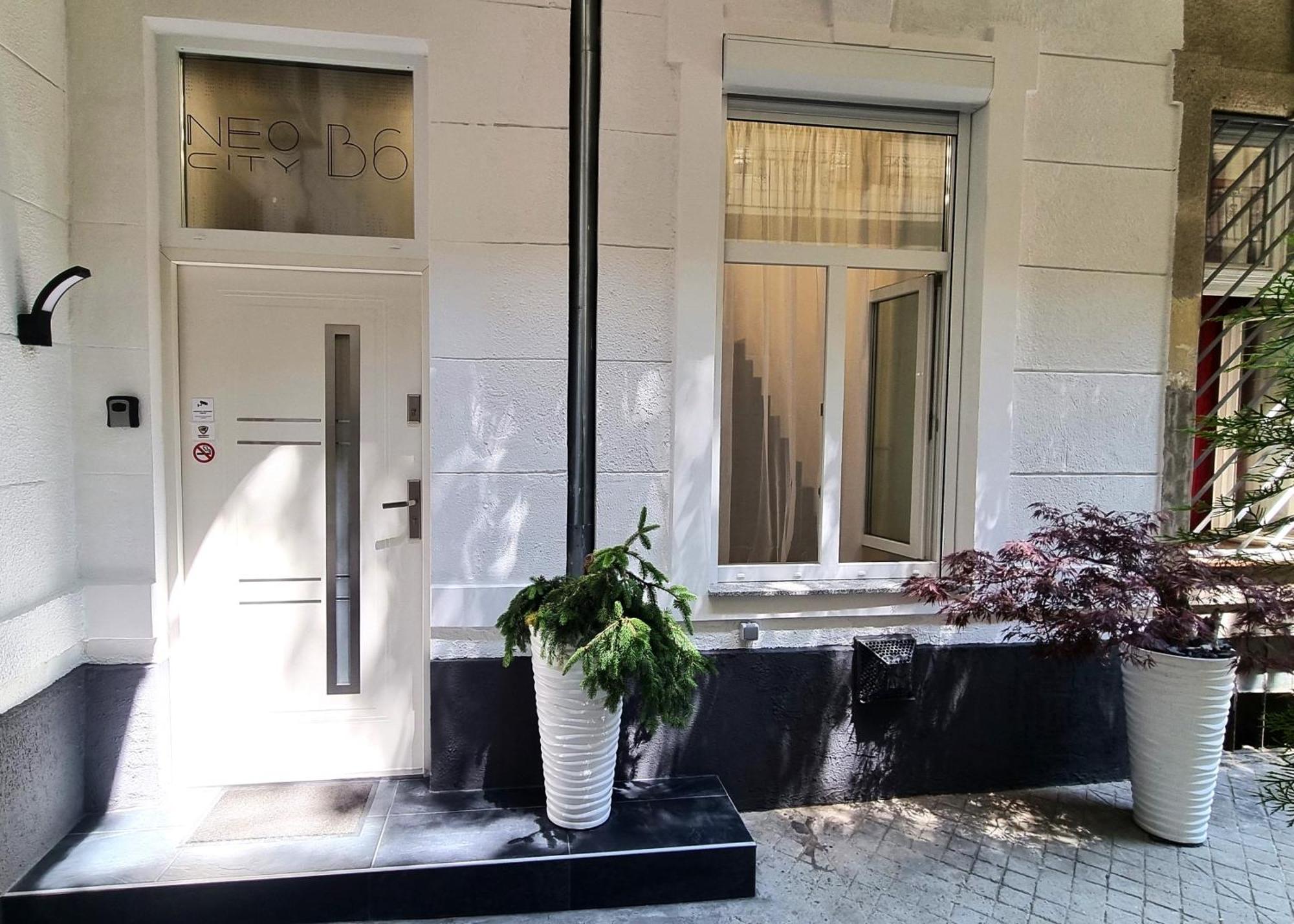 Apartment Goldcentral Neocity B6 - Next To New York Cafe Budapest