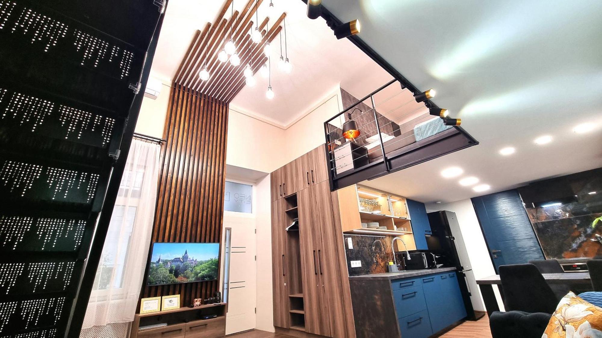 Goldcentral Neocity B6 - Next To New York Cafe * Budapest