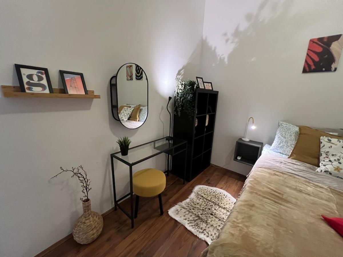 Appartement Old Post Apartment-2 Br-ac-balcony *