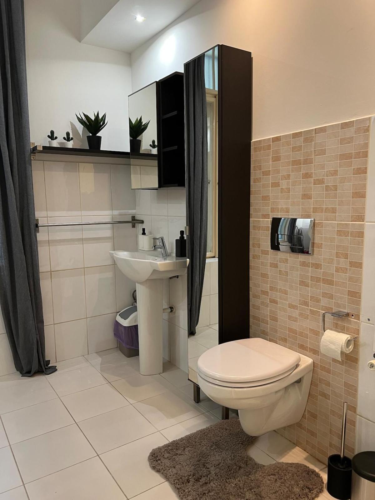 Appartement Old Post Apartment-2 Br-ac-balcony *