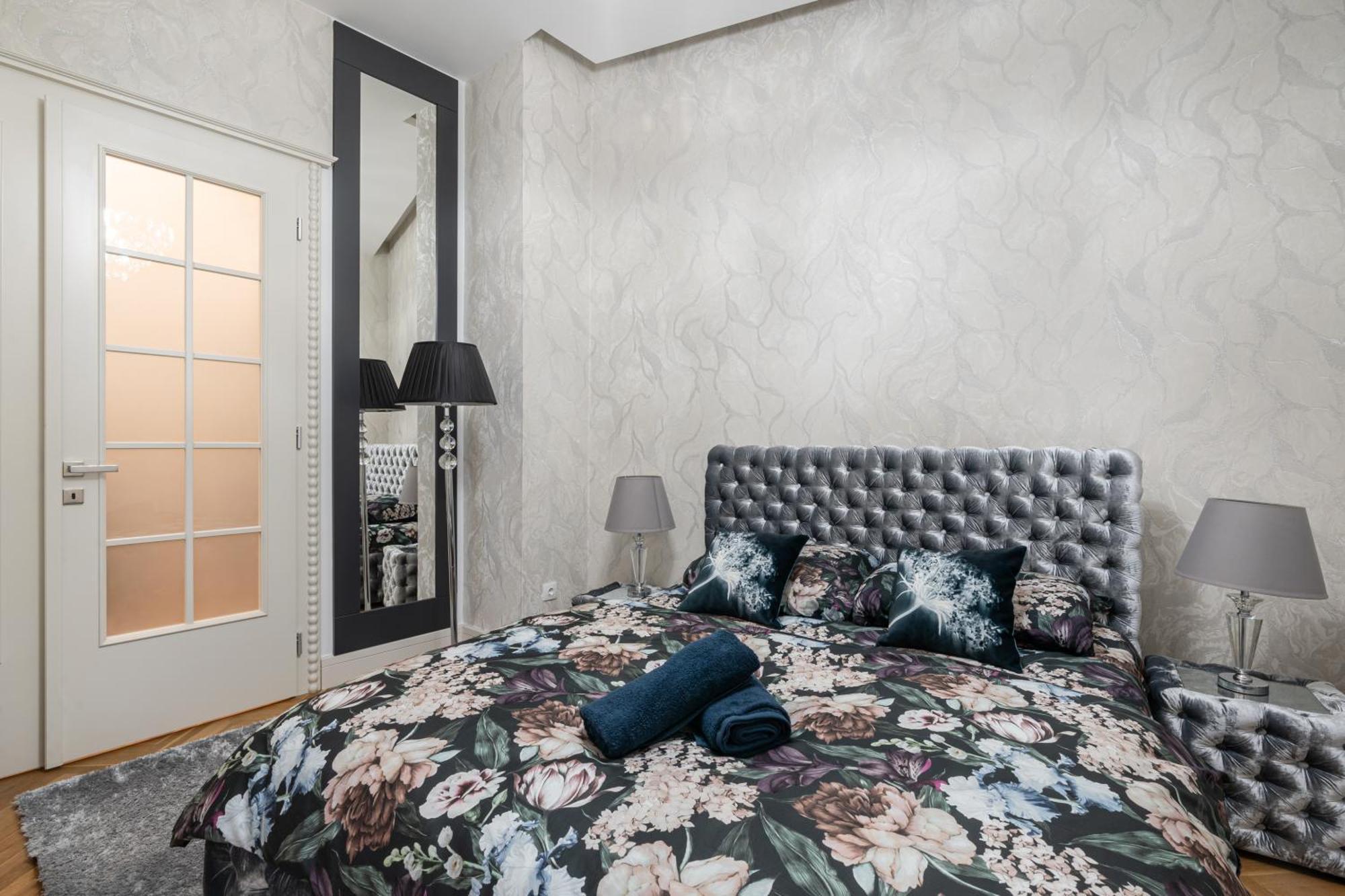 Four Bedrooms Luxury Design Apartment At Fashion Street Appartement