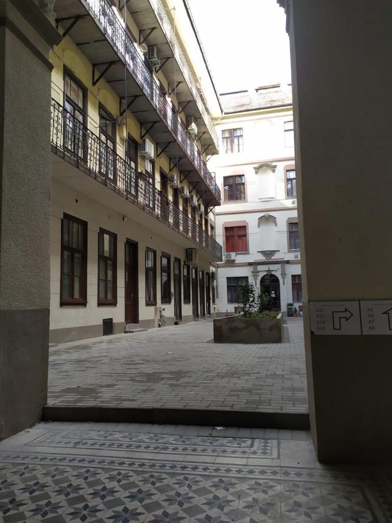 Klau33 In Party District *