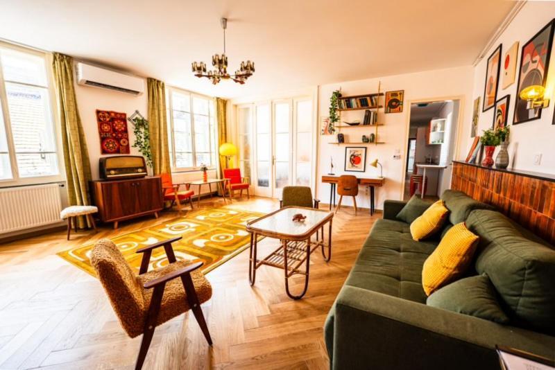 Apartmán Artsy Loft Downtown 1 *