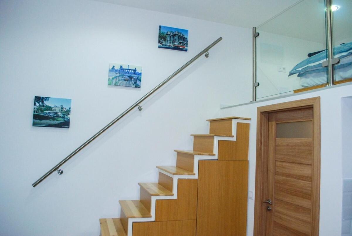 Stylish Quiet W Cheap Parking Closeby Budapest