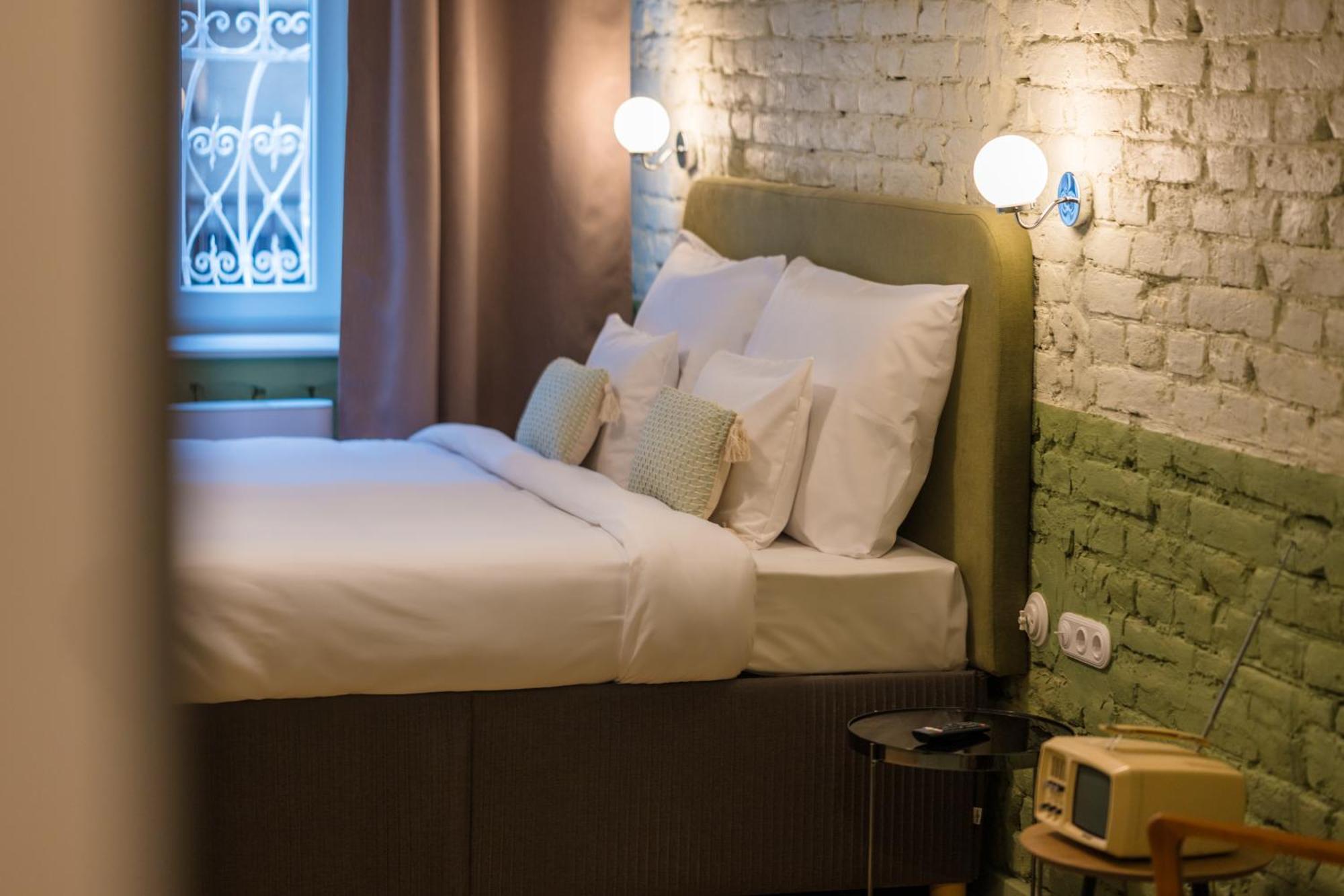 East-west Boutique Hotel