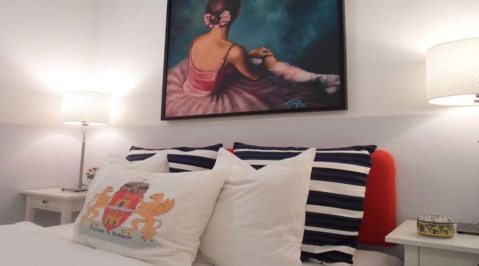 Angela Duplex In Jahn Palace At The Opera Apartment Budapest