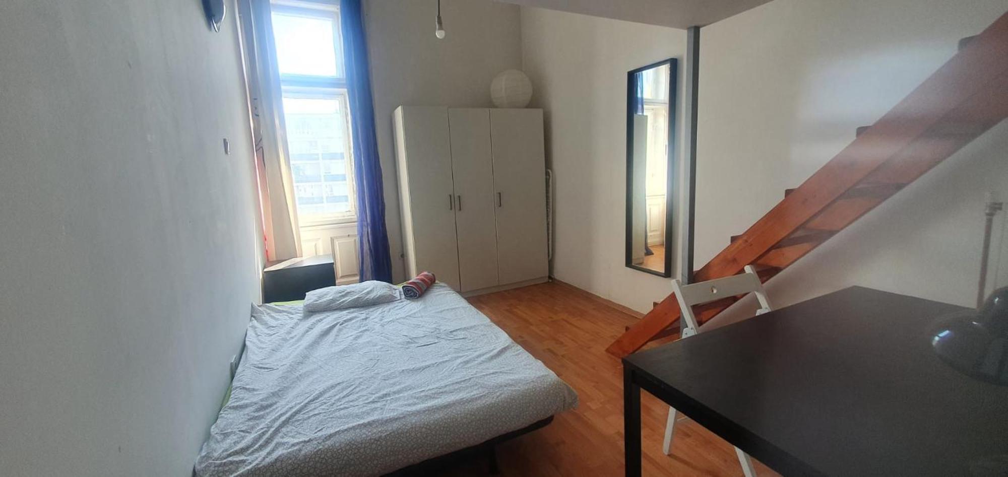 Apartamento And Spacious At Corvin *