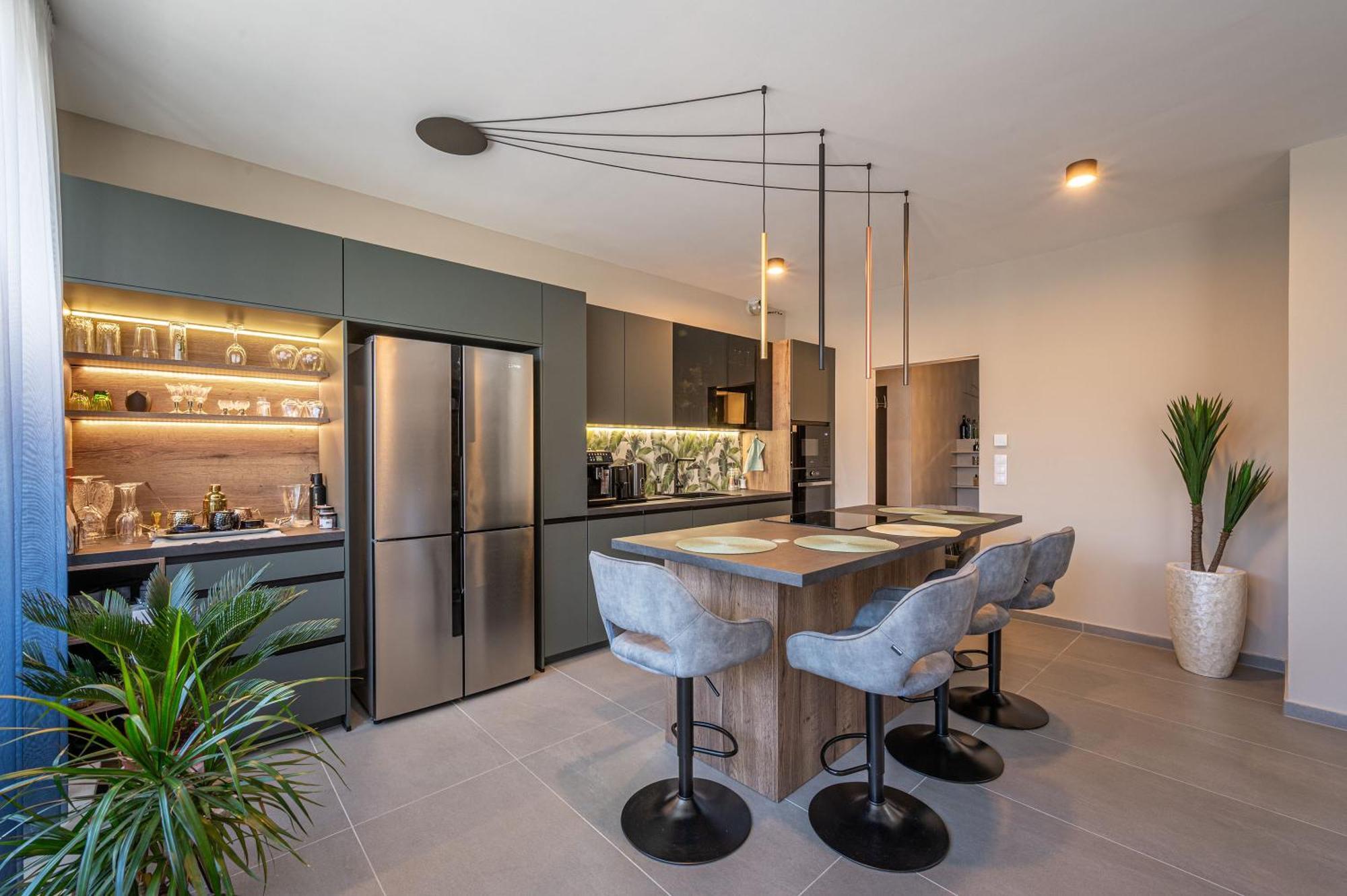 Luxury Penthouse W Garage - Centre