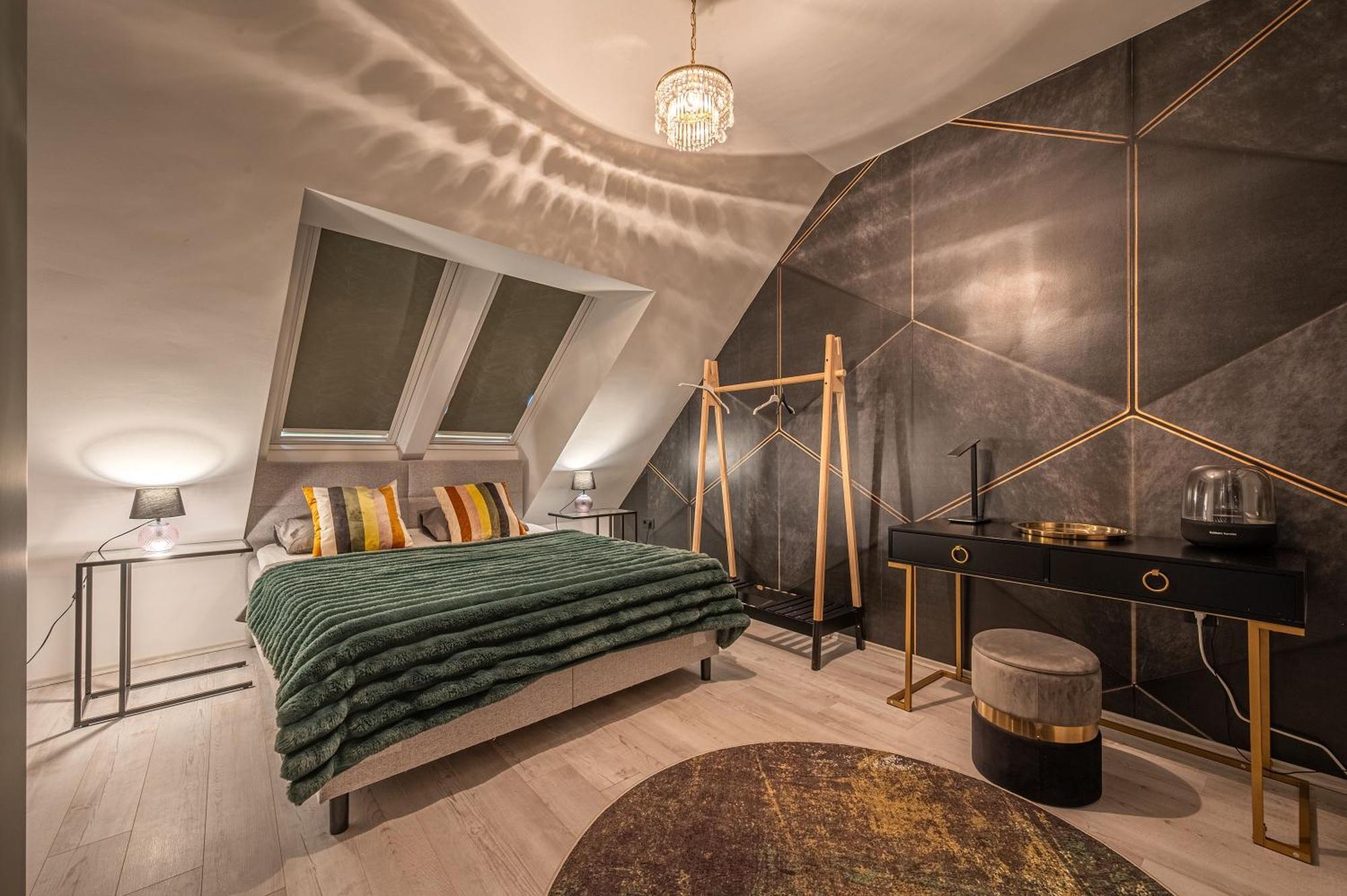 Luxury Penthouse W Garage - Centre * Budapest