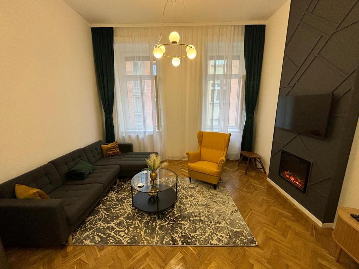 Apartman Premium Quiet 2br Brand New Flat In The Heart Of The Budapest