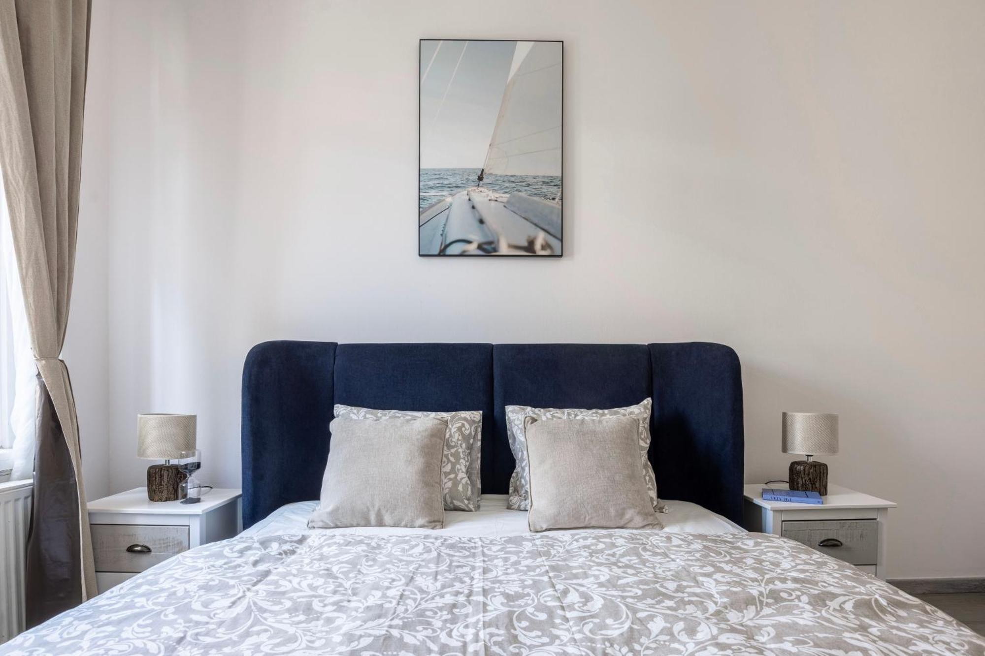 Apartament Spacious 4 Bdr, 4 Bthr In The Center Of