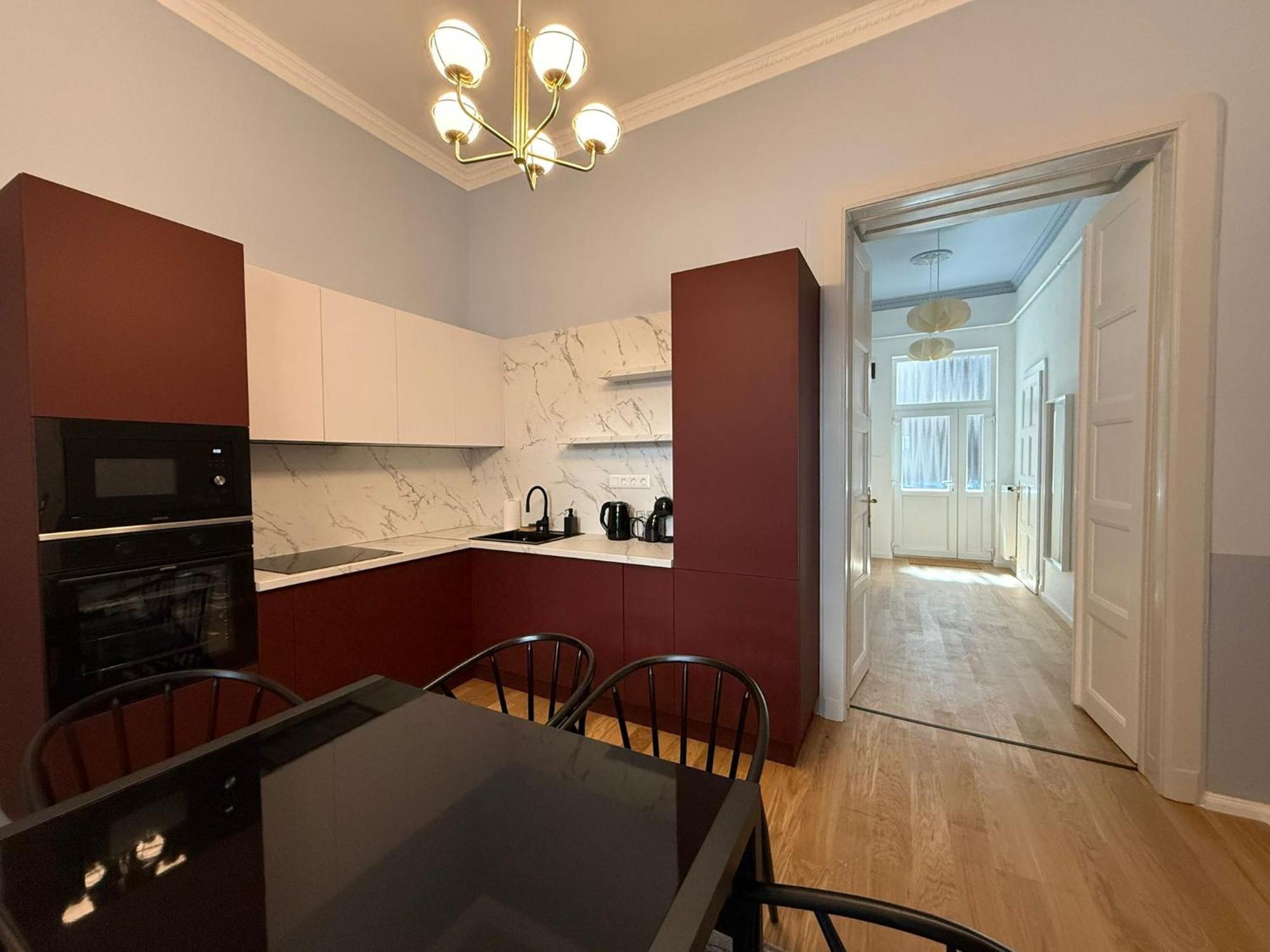 3br Modern For 8 Brand New Budapest