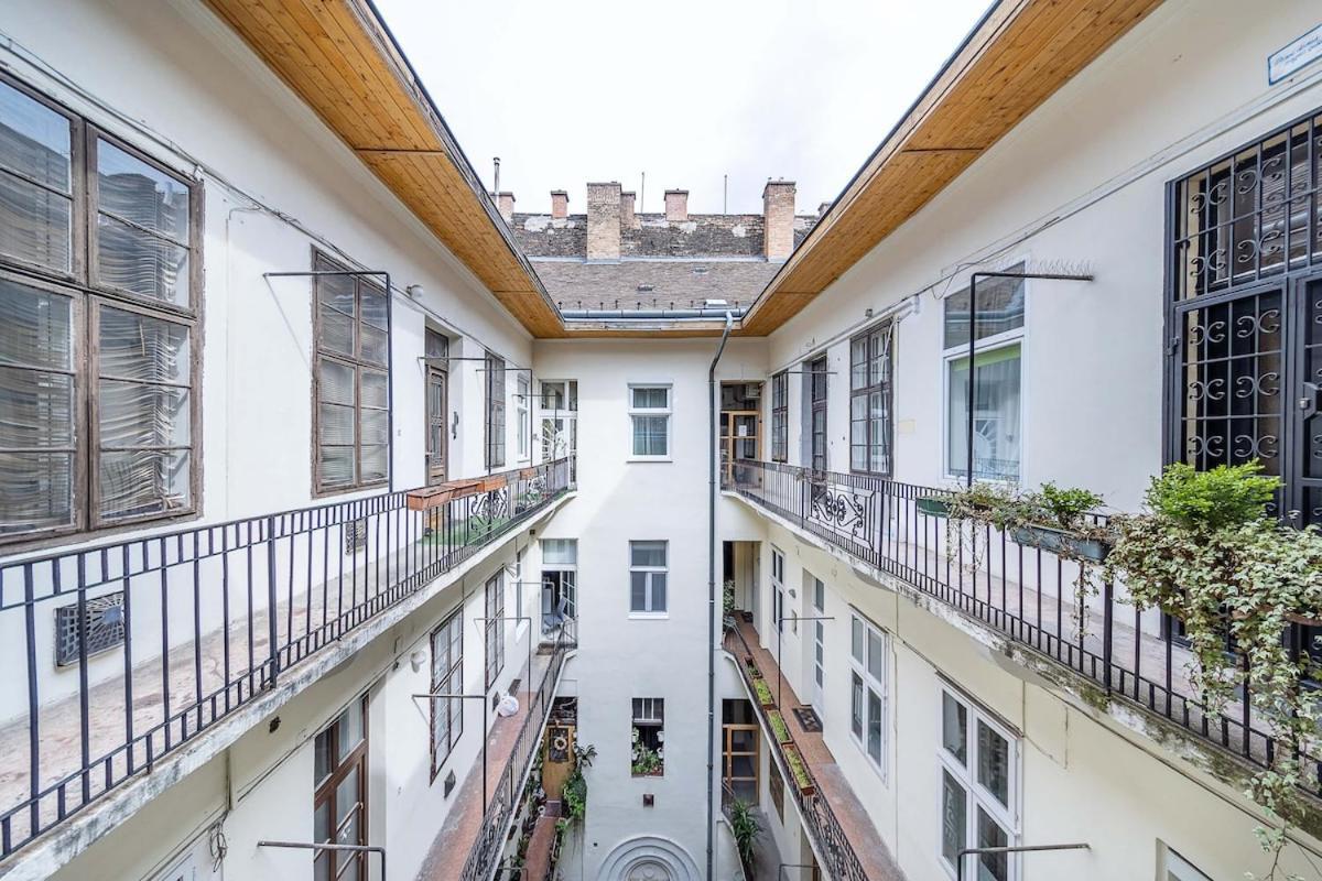 Sassoon - 2-bedroom Elegant Airy At Deak Ter Apartment *