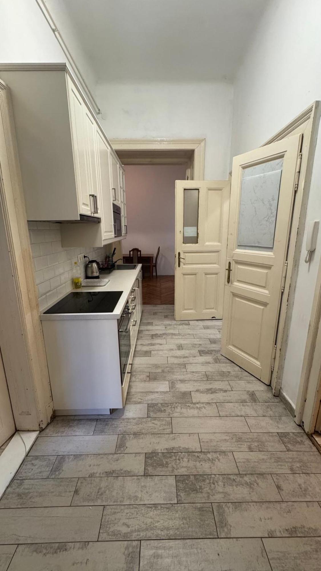 5 Apartment