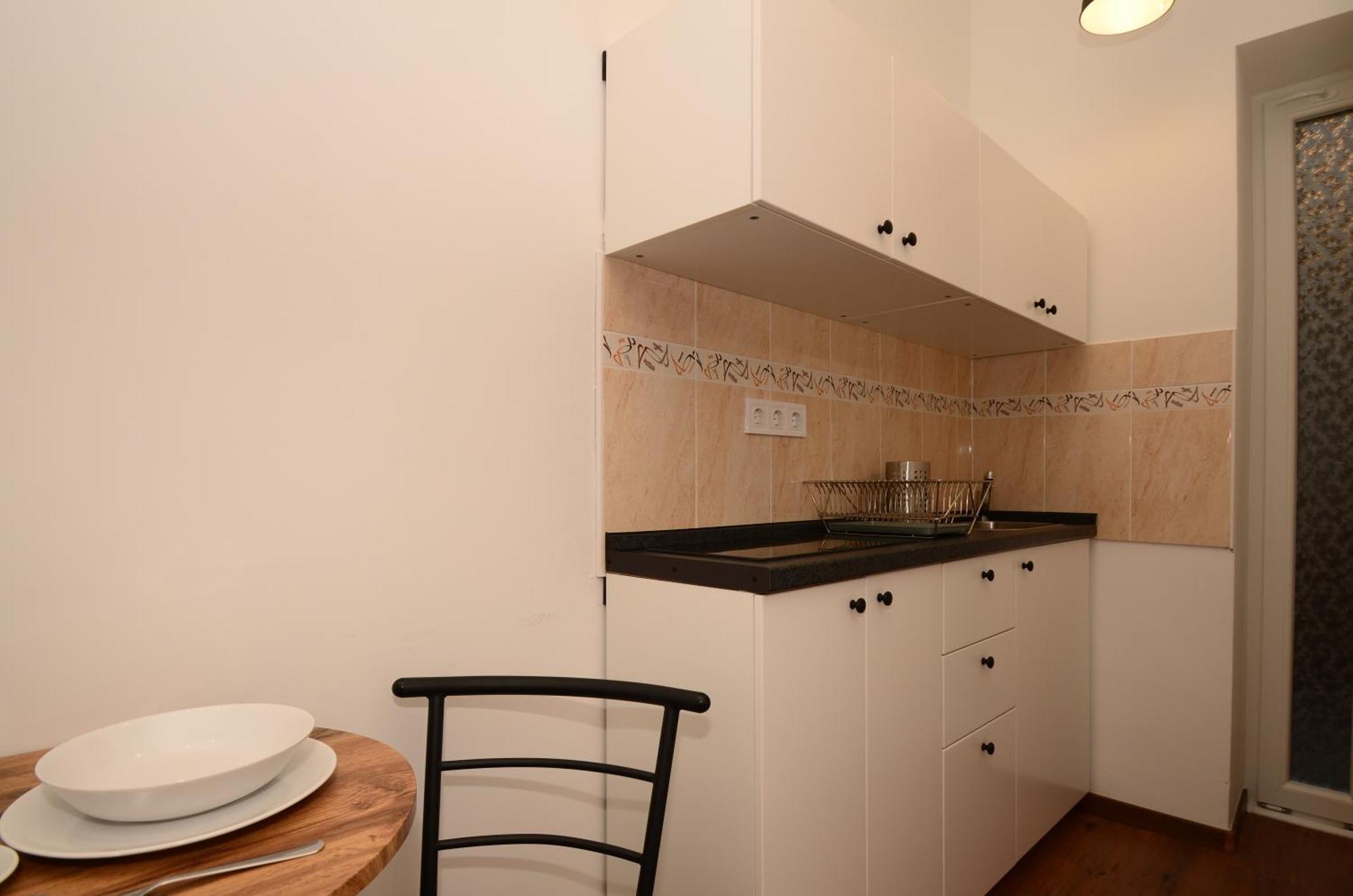 Jozsef Krt 3 Apartment - Near Corvin *