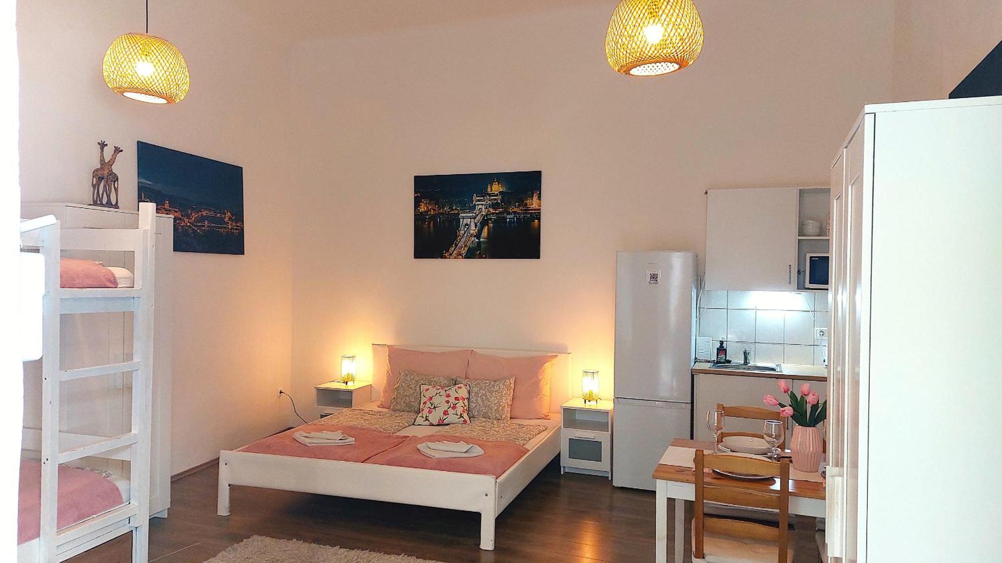 Goodmo Smart & Suits & Aparts Budapest