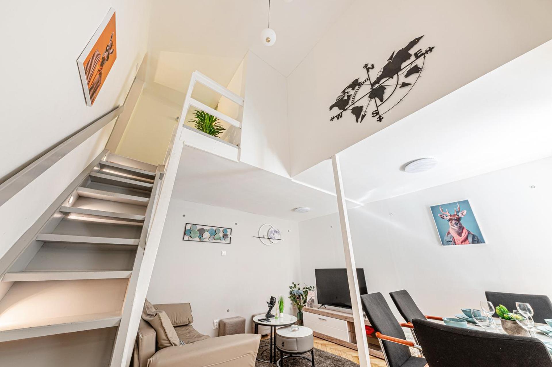 Westend Loft Chic 2br W Ac By Nyugati & M3 Metro Boedapest