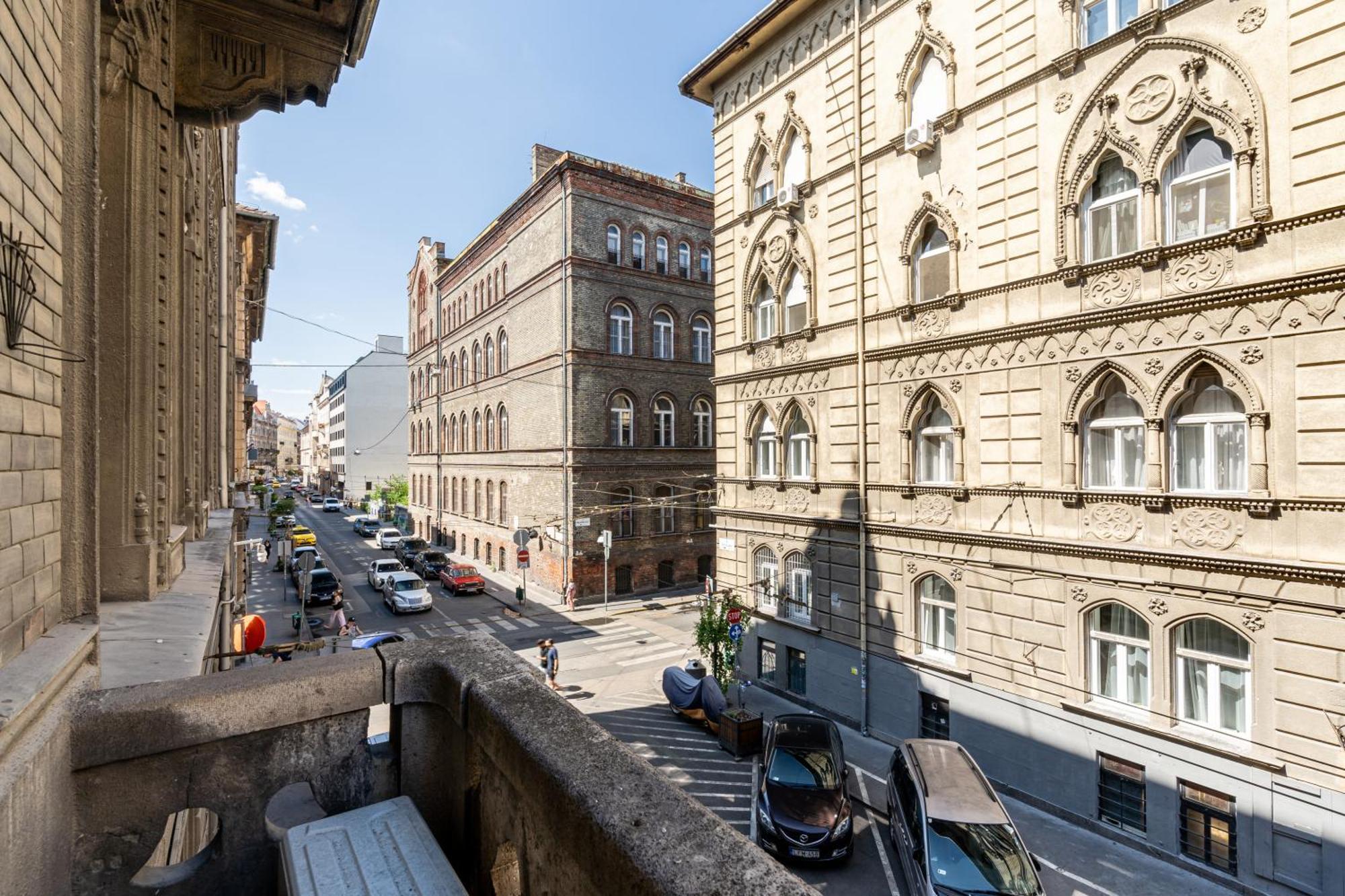 K20 - Boutique Apartments, Location, By Bqa *