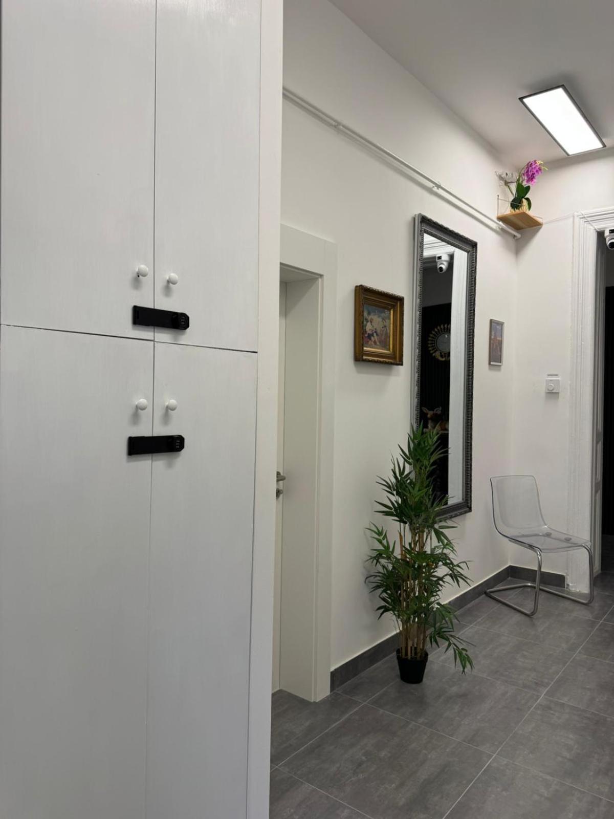 Diamond Apartments Near Gozsdu Udvar Budapest