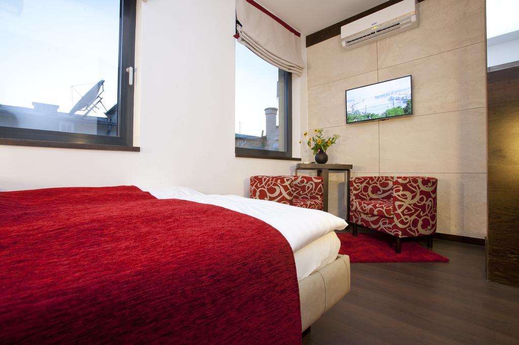 Bed & Breakfast Parliament Penthouse Boutique 4*