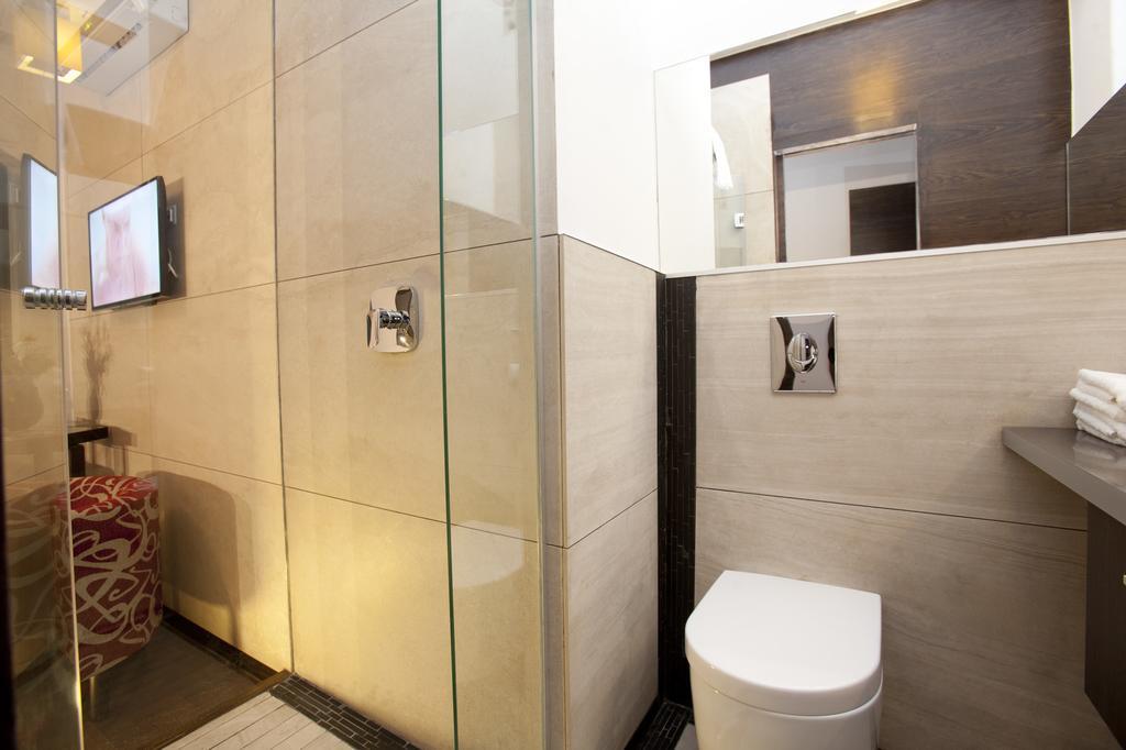 Parliament Penthouse Boutique