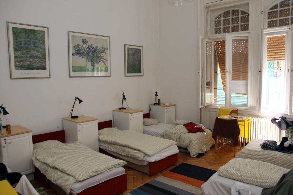 Mm * Budapest