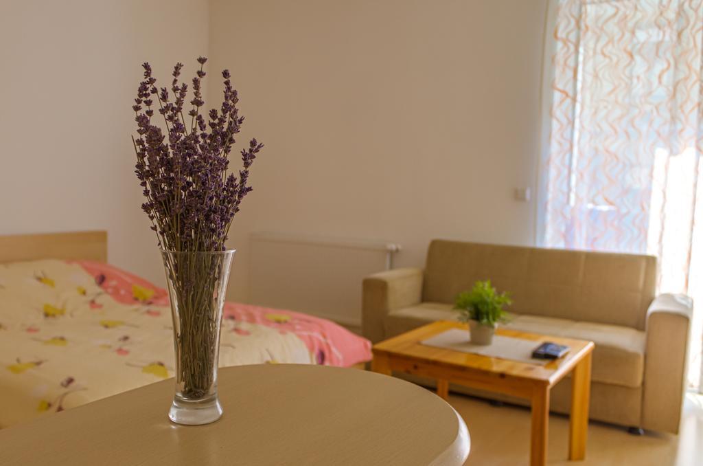 Dnd, Kun Apartments, Keleti Railway Station Aparthotel 3*