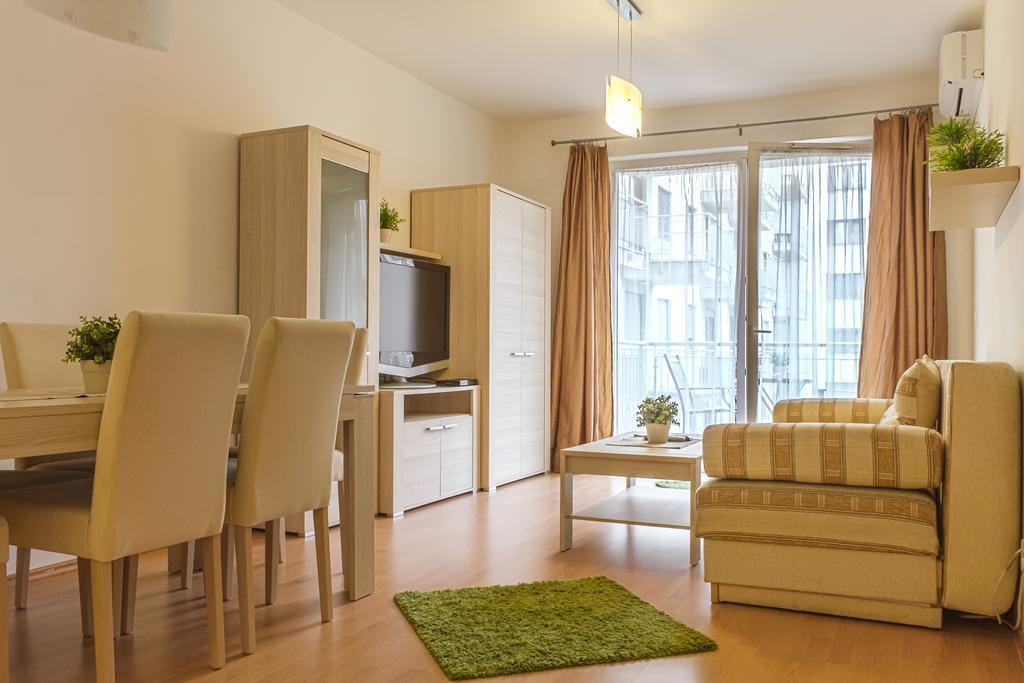 Dnd, Kun Apartments, Keleti Railway Station Budapest