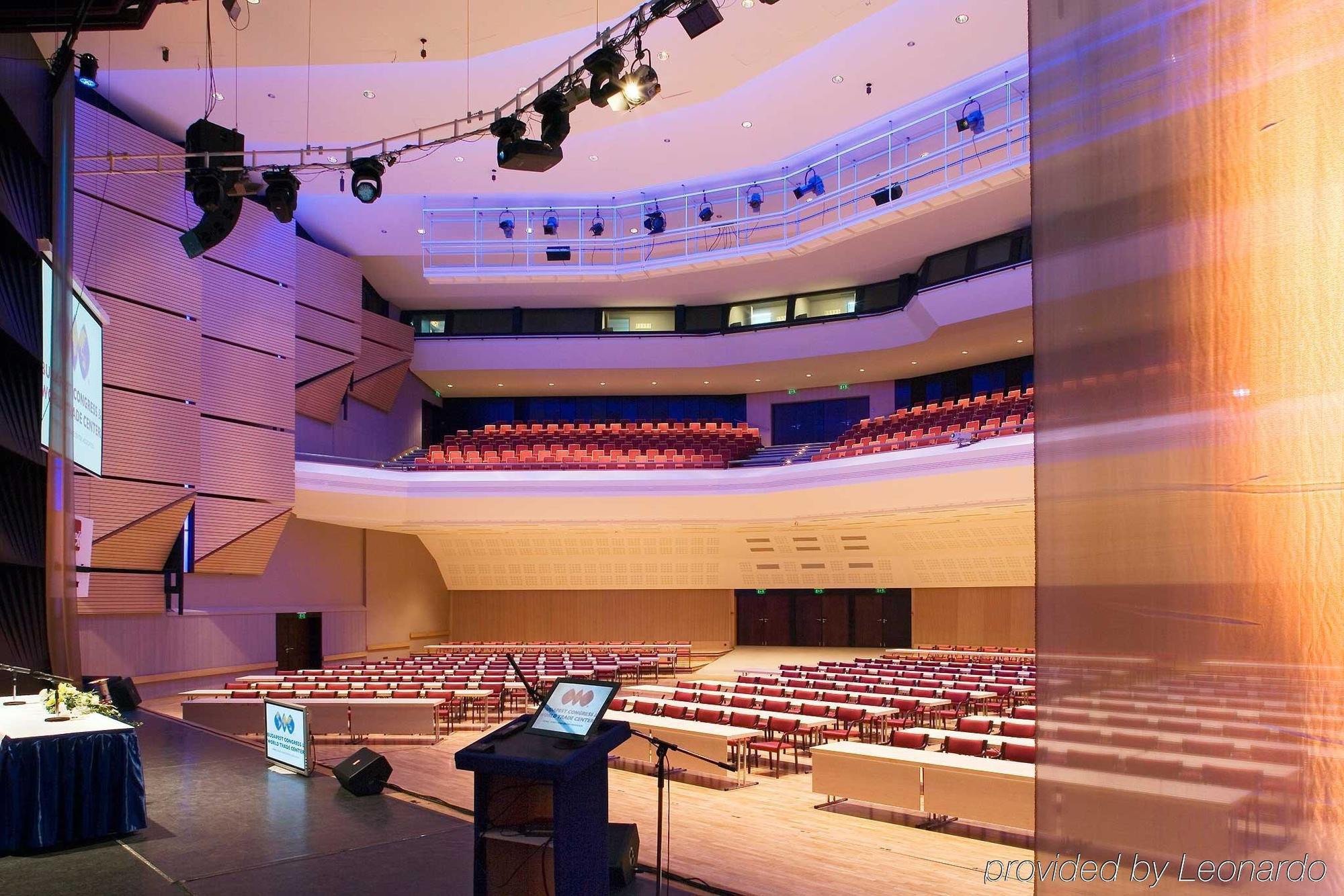 Novotel Hotel 4*